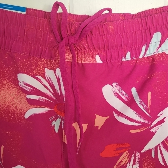 Columbia Omni Shade UPF Printed Elastic Waist Short - Picture 4 of 9